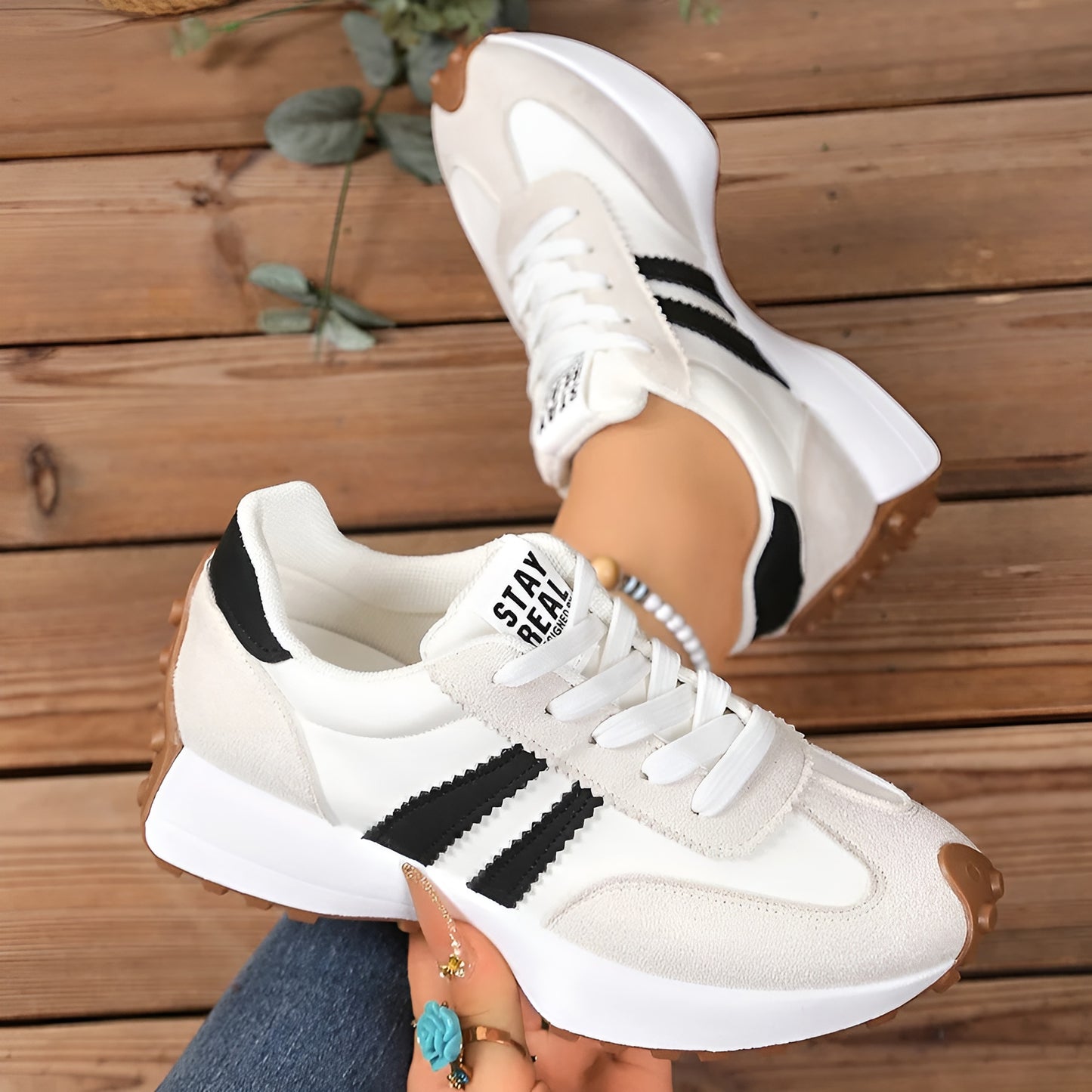 Sandra™ – Élégance et Confort qui Transforment Votre Démarche